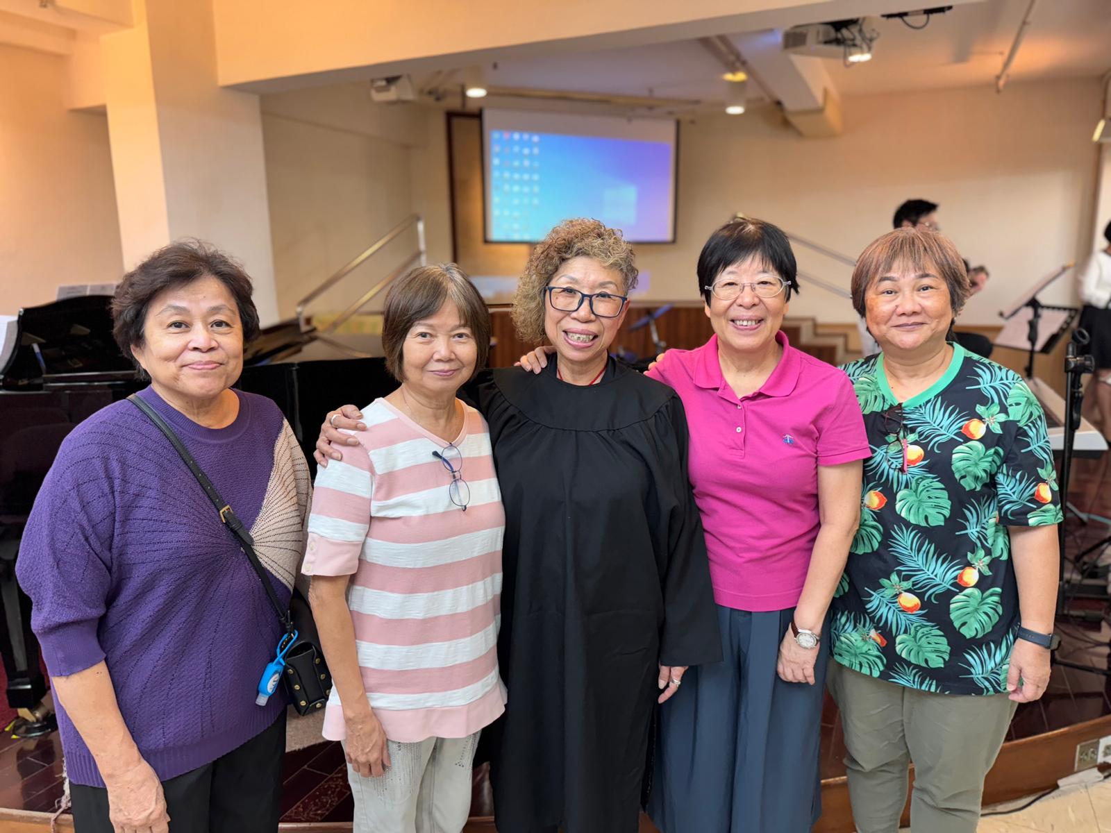 <br />
<b>Notice</b>:  Undefined index: title in <b>/home/www/elimchurch/frontend/_block_stkstw_album.php</b> on line <b>207</b><br />
