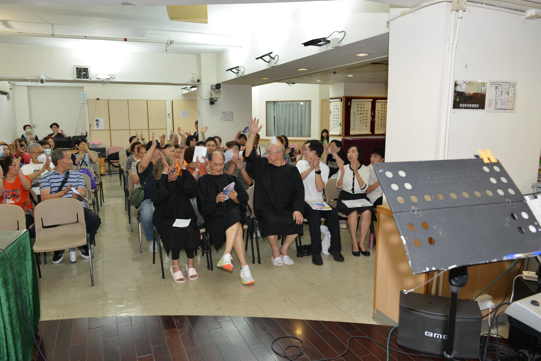 <br />
<b>Notice</b>:  Undefined index: title in <b>/home/www/elimchurch/frontend/_block_stkstw_album.php</b> on line <b>207</b><br />
