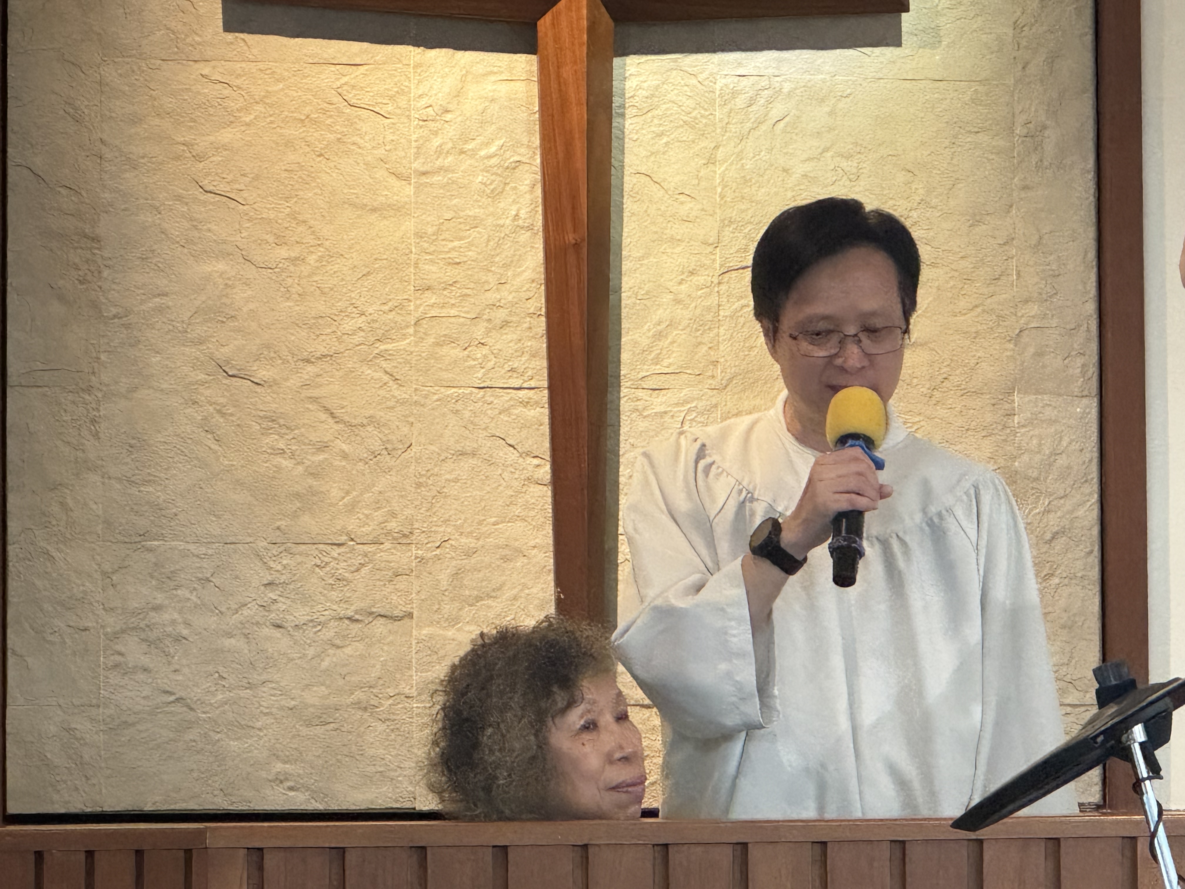 <br />
<b>Notice</b>:  Undefined index: title in <b>/home/www/elimchurch/frontend/_block_stkstw_album.php</b> on line <b>207</b><br />
