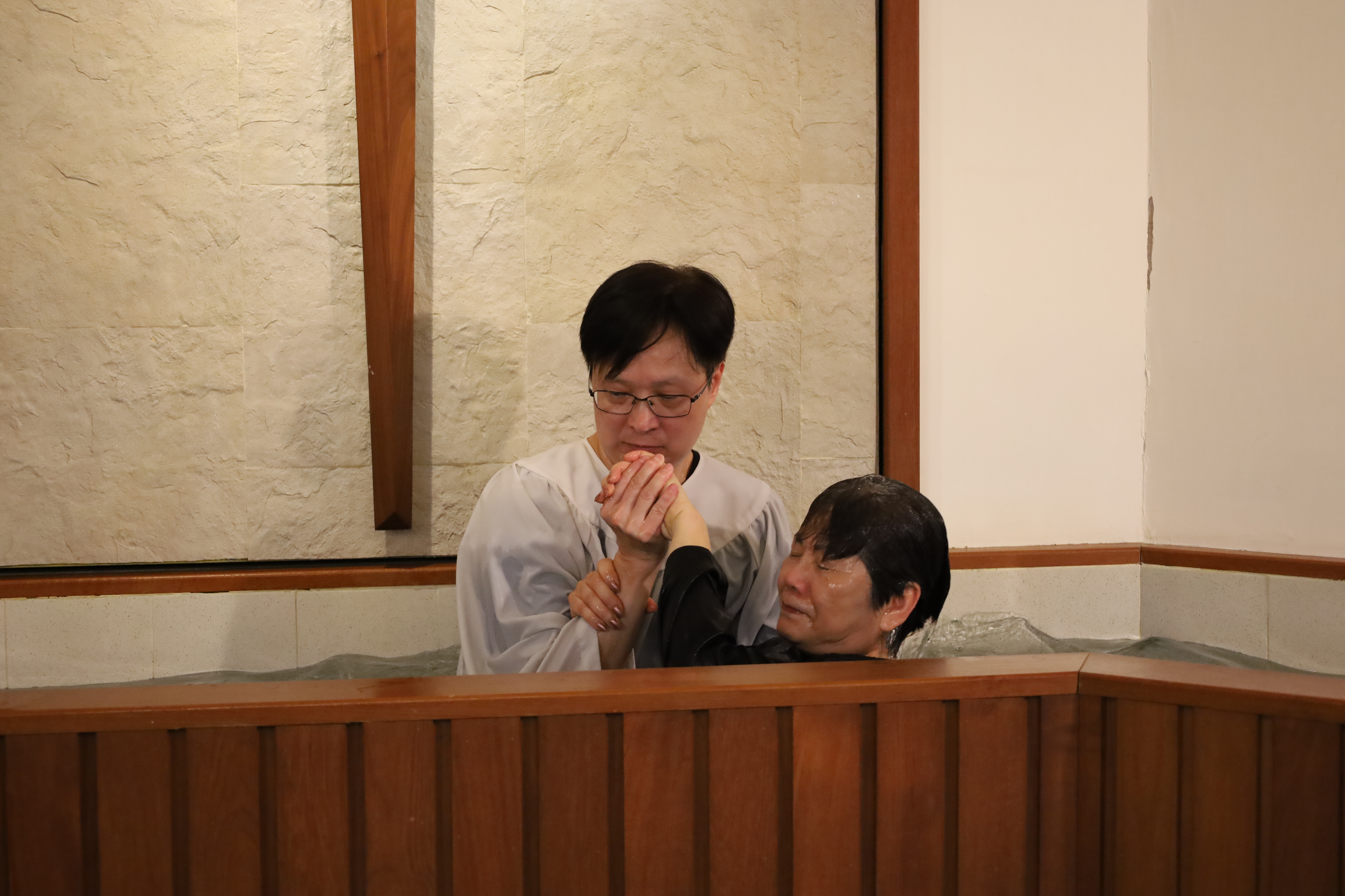 <br />
<b>Notice</b>:  Undefined index: title in <b>/home/www/elimchurch/frontend/_block_stkstw_album.php</b> on line <b>207</b><br />
