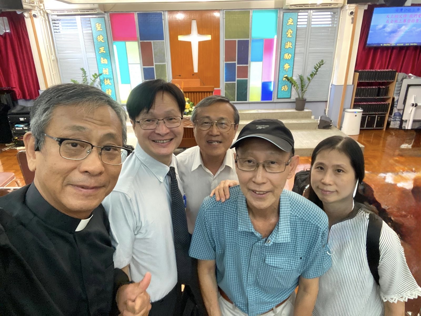 <br />
<b>Notice</b>:  Undefined index: title in <b>/home/www/elimchurch/frontend/_block_stkstw_album.php</b> on line <b>207</b><br />
