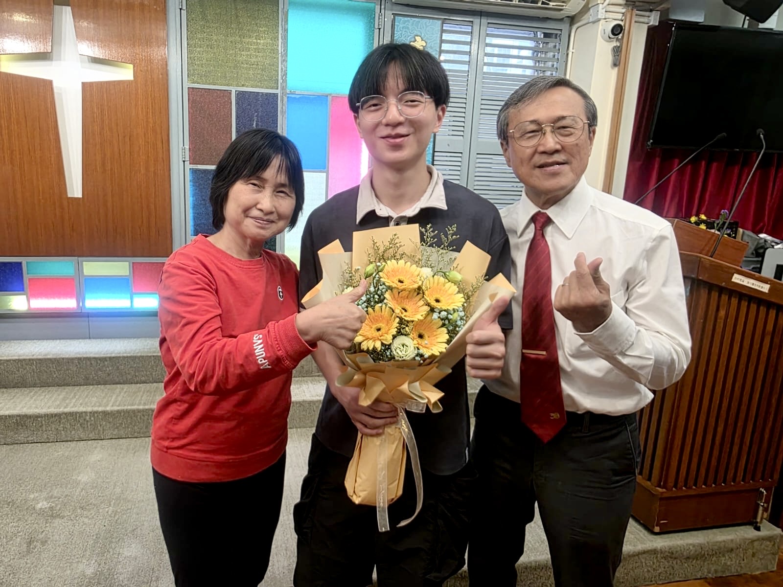 <br />
<b>Notice</b>:  Undefined index: title in <b>/home/www/elimchurch/frontend/_block_stkstw_album.php</b> on line <b>207</b><br />
