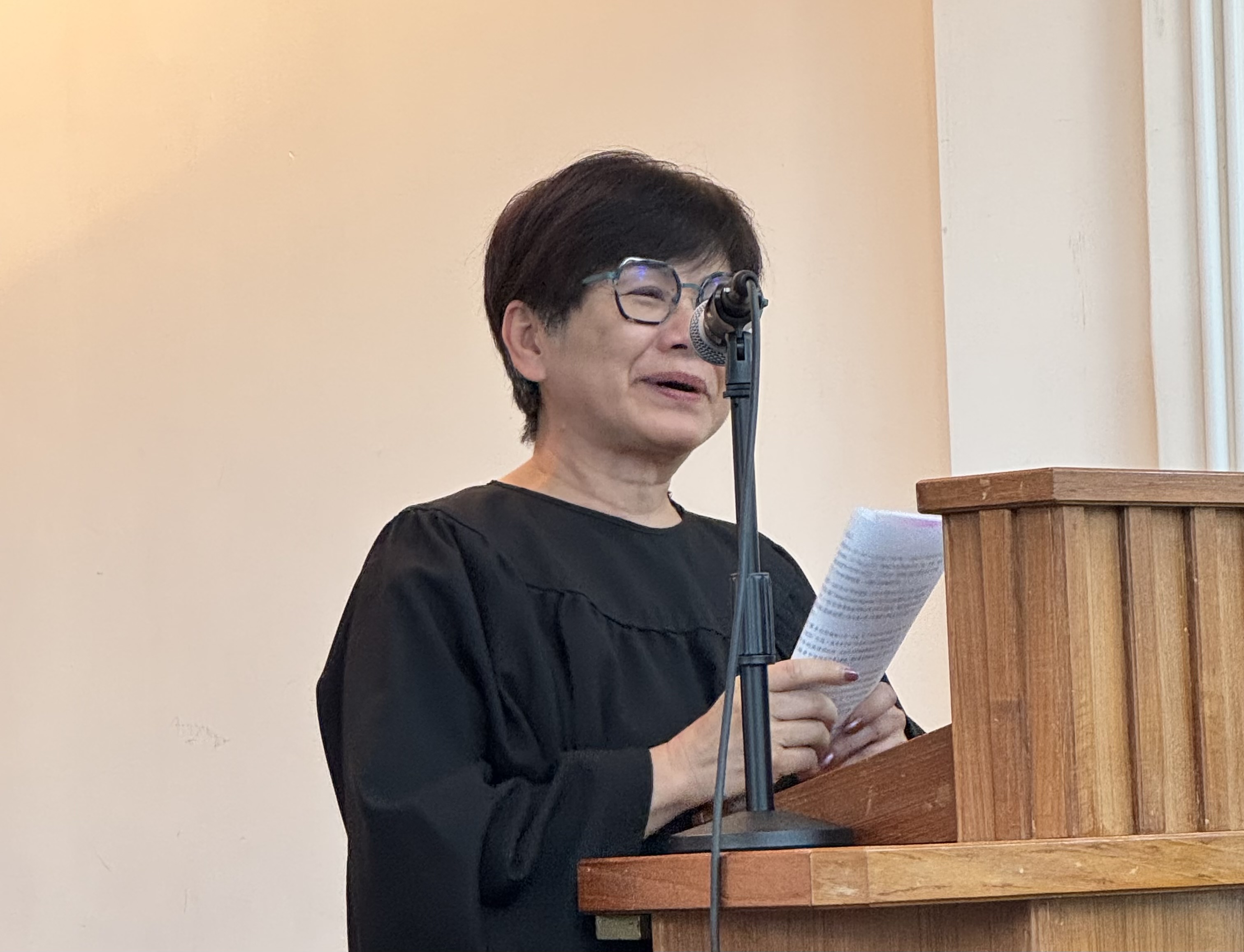 <br />
<b>Notice</b>:  Undefined index: title in <b>/home/www/elimchurch/frontend/_block_stkstw_album.php</b> on line <b>207</b><br />
