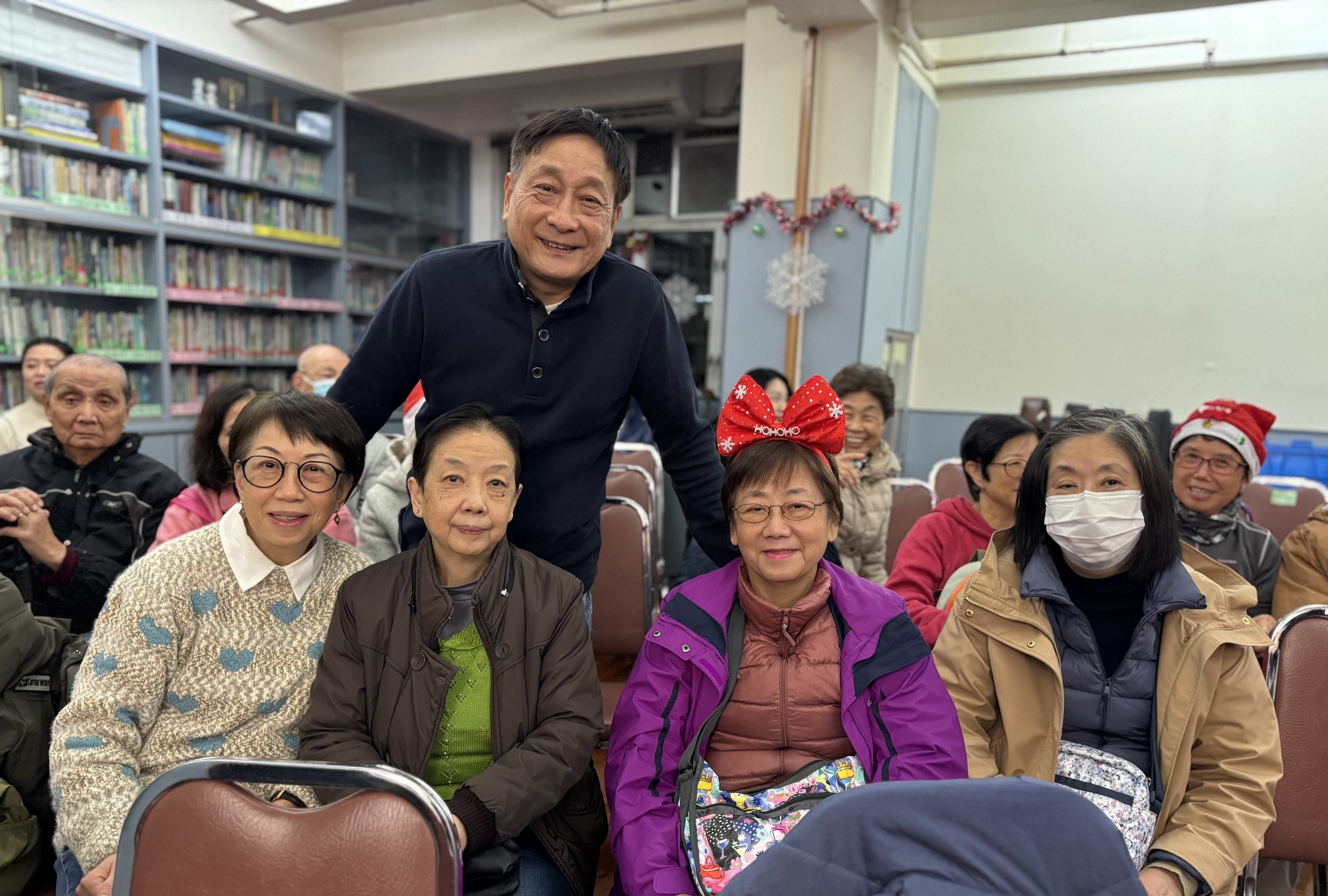 <br />
<b>Notice</b>:  Undefined index: title in <b>/home/www/elimchurch/frontend/_block_stkstw_album.php</b> on line <b>207</b><br />
