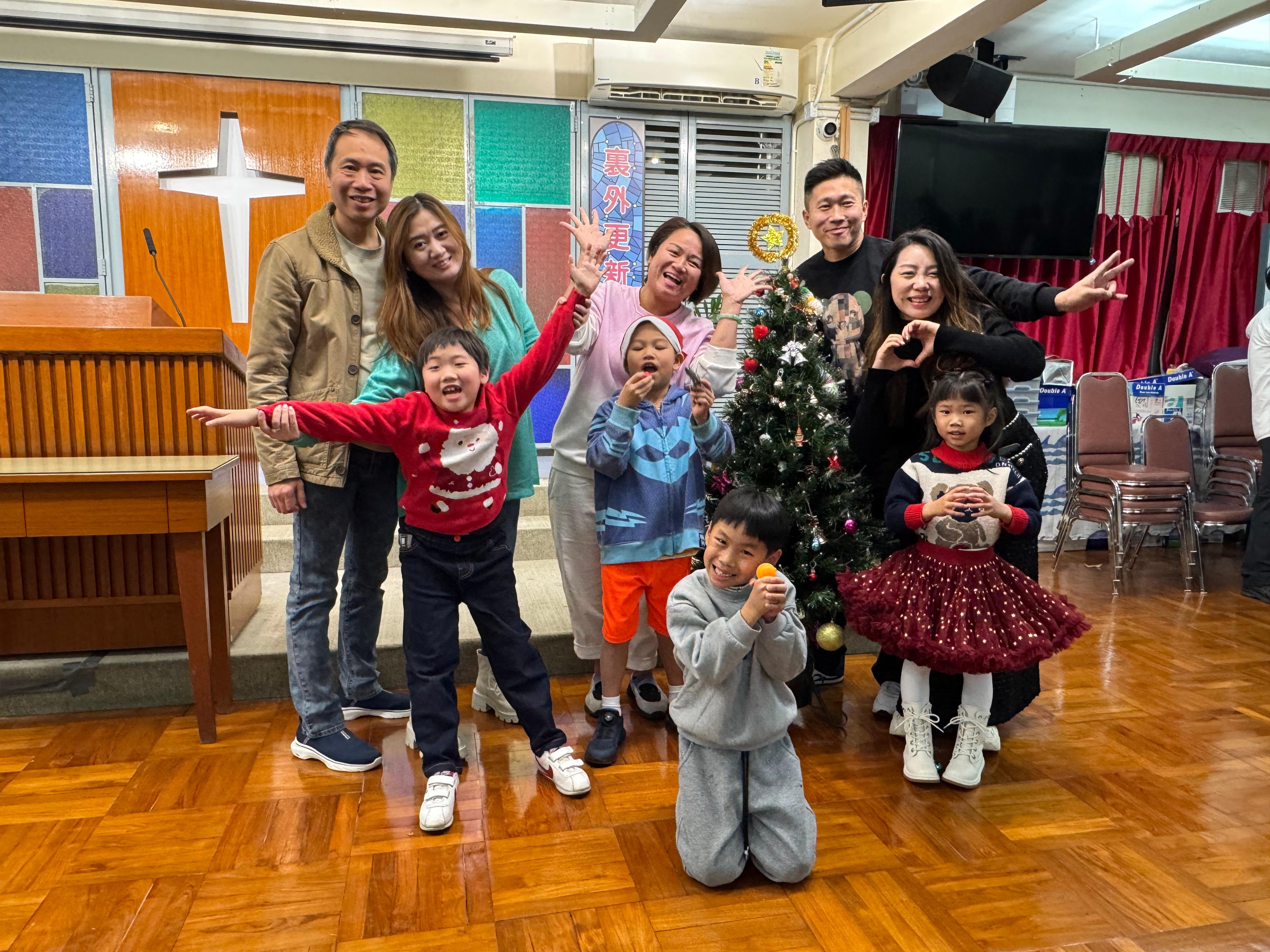 <br />
<b>Notice</b>:  Undefined index: title in <b>/home/www/elimchurch/frontend/_block_stkstw_album.php</b> on line <b>207</b><br />
