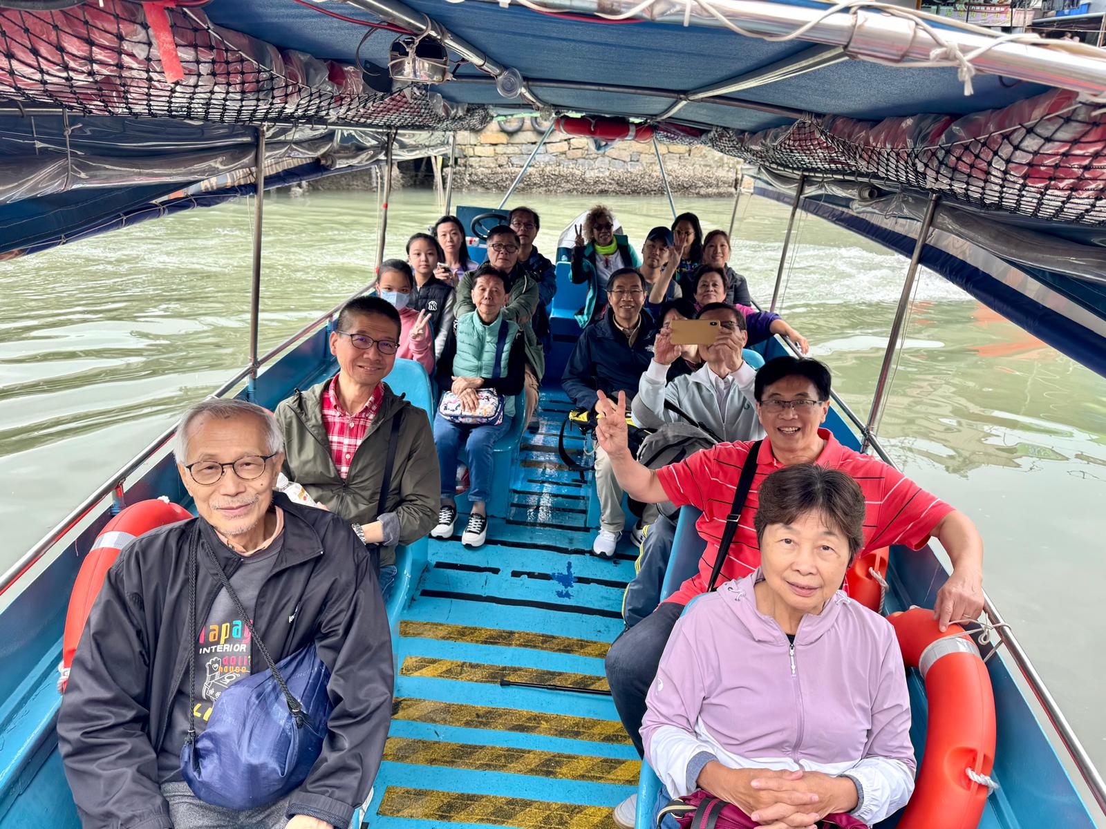 <br />
<b>Notice</b>:  Undefined index: title in <b>/home/www/elimchurch/frontend/_block_stkstw_album.php</b> on line <b>207</b><br />
