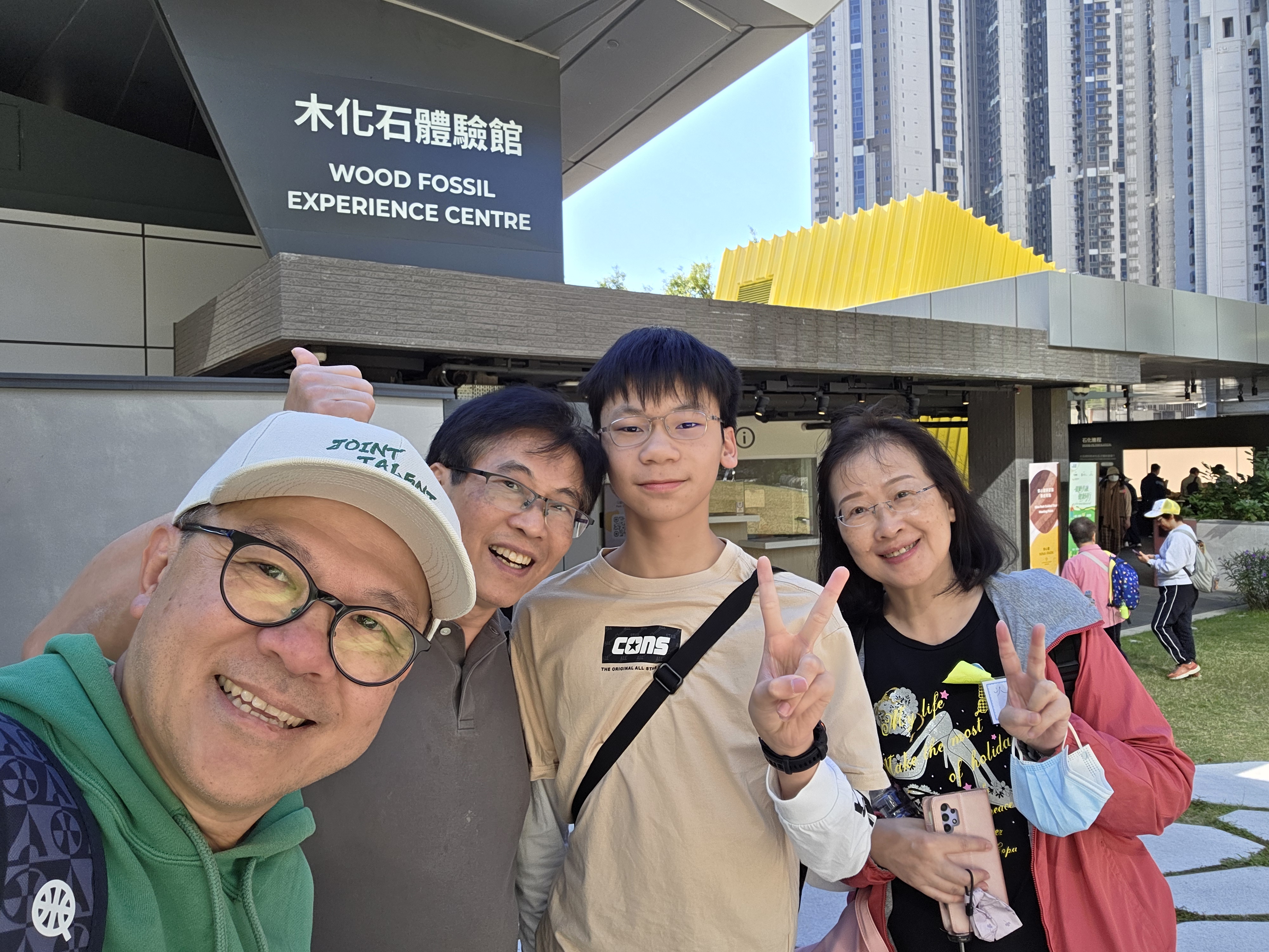 <br />
<b>Notice</b>:  Undefined index: title in <b>/home/www/elimchurch/frontend/_block_stkstw_album.php</b> on line <b>207</b><br />
