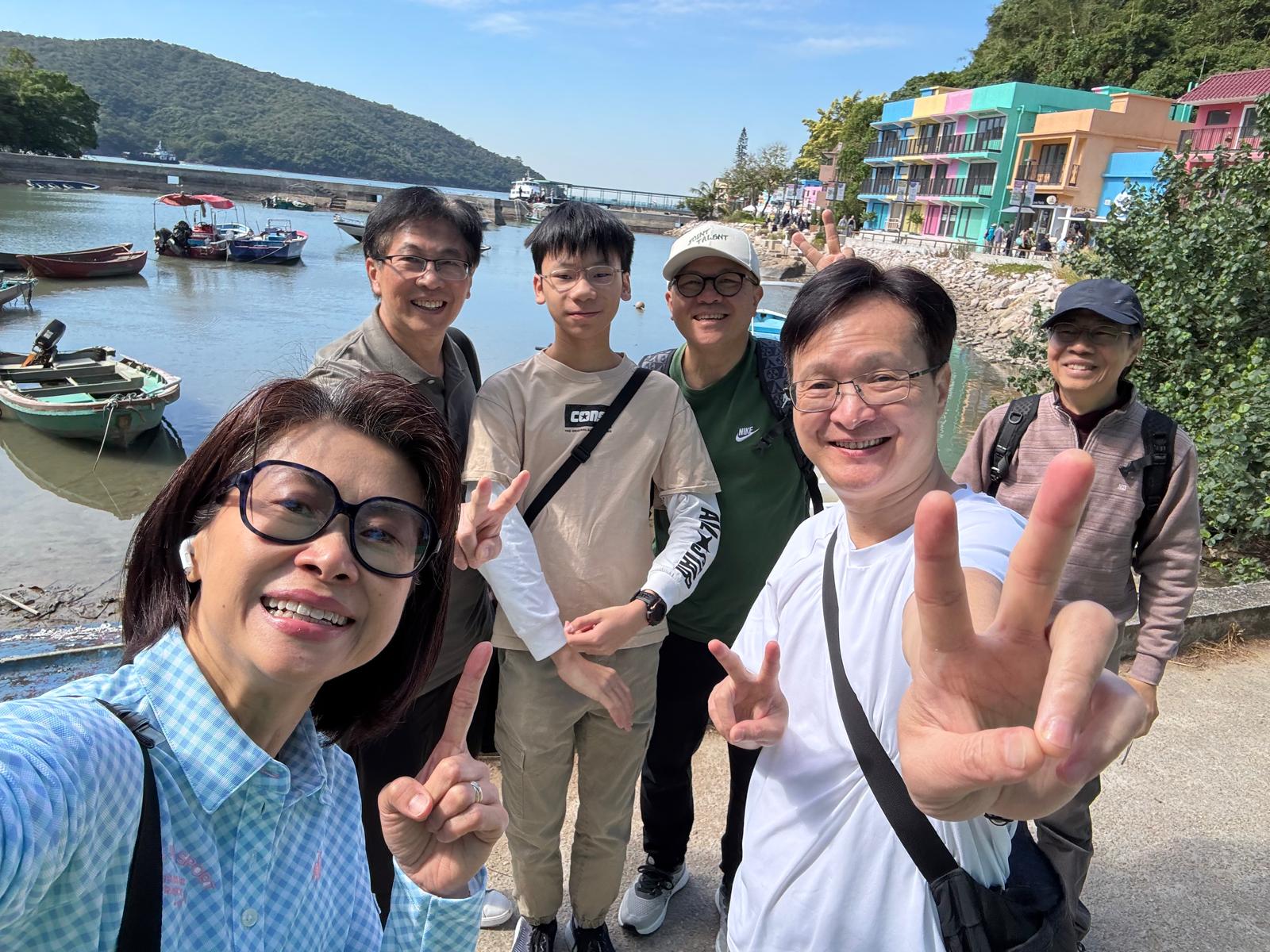 <br />
<b>Notice</b>:  Undefined index: title in <b>/home/www/elimchurch/frontend/_block_stkstw_album.php</b> on line <b>207</b><br />
