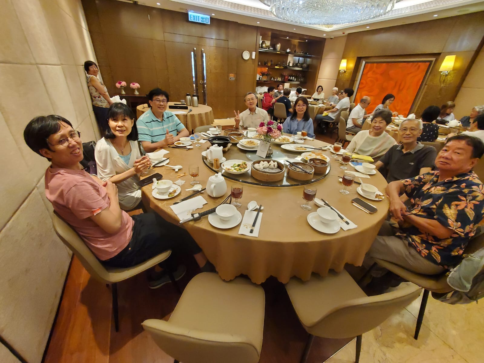 <br />
<b>Notice</b>:  Undefined index: title in <b>/home/www/elimchurch/frontend/_block_stkstw_album.php</b> on line <b>207</b><br />
