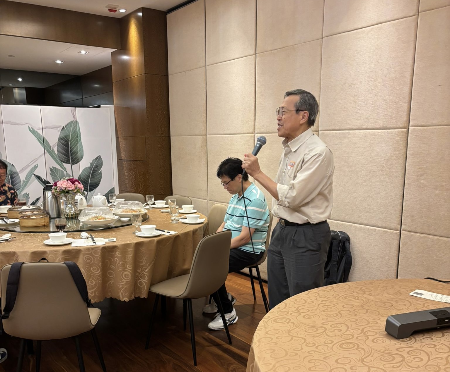 <br />
<b>Notice</b>:  Undefined index: title in <b>/home/www/elimchurch/frontend/_block_stkstw_album.php</b> on line <b>207</b><br />
