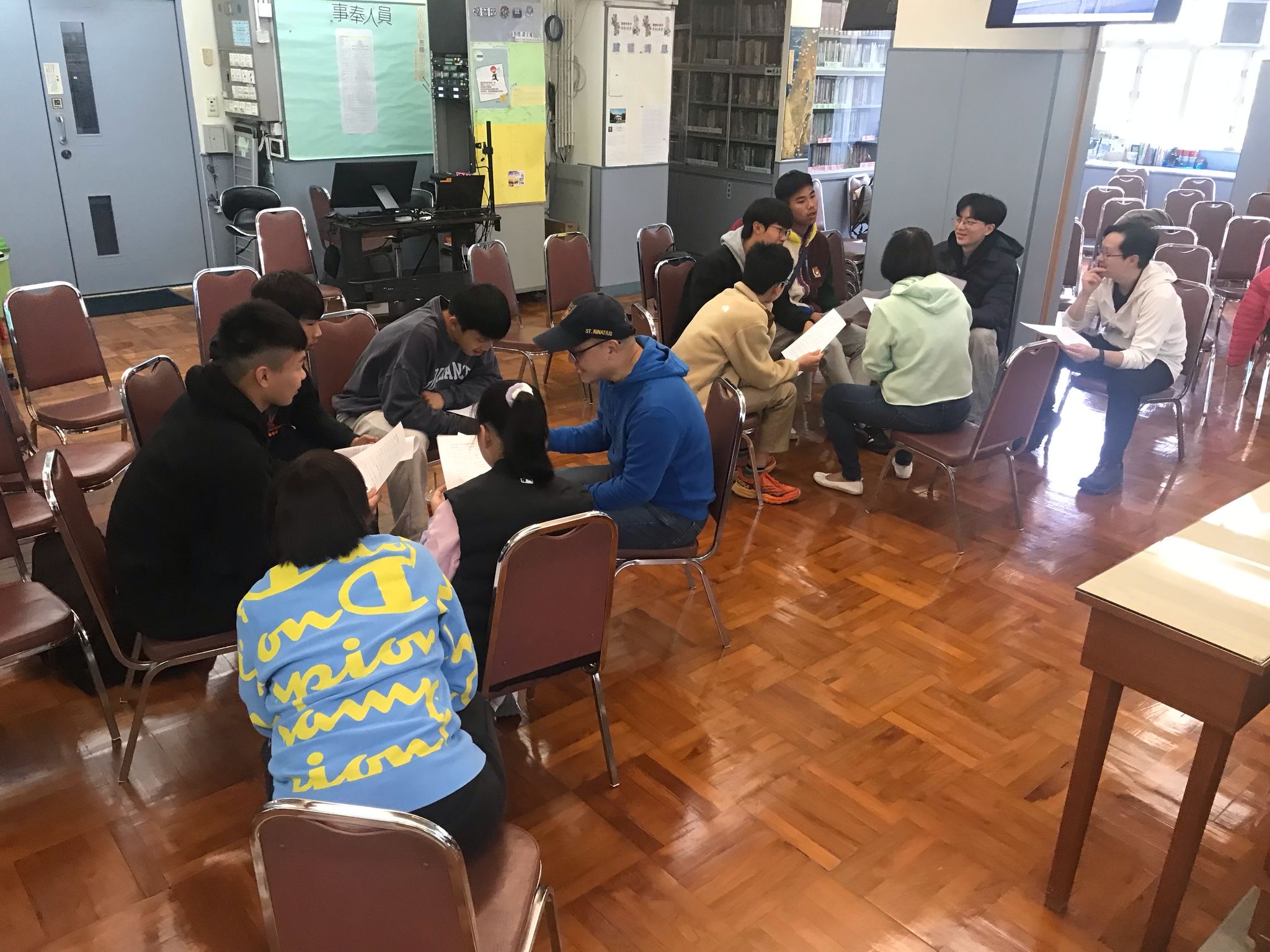 <br />
<b>Notice</b>:  Undefined index: title in <b>/home/www/elimchurch/frontend/_block_stkstw_album.php</b> on line <b>207</b><br />
