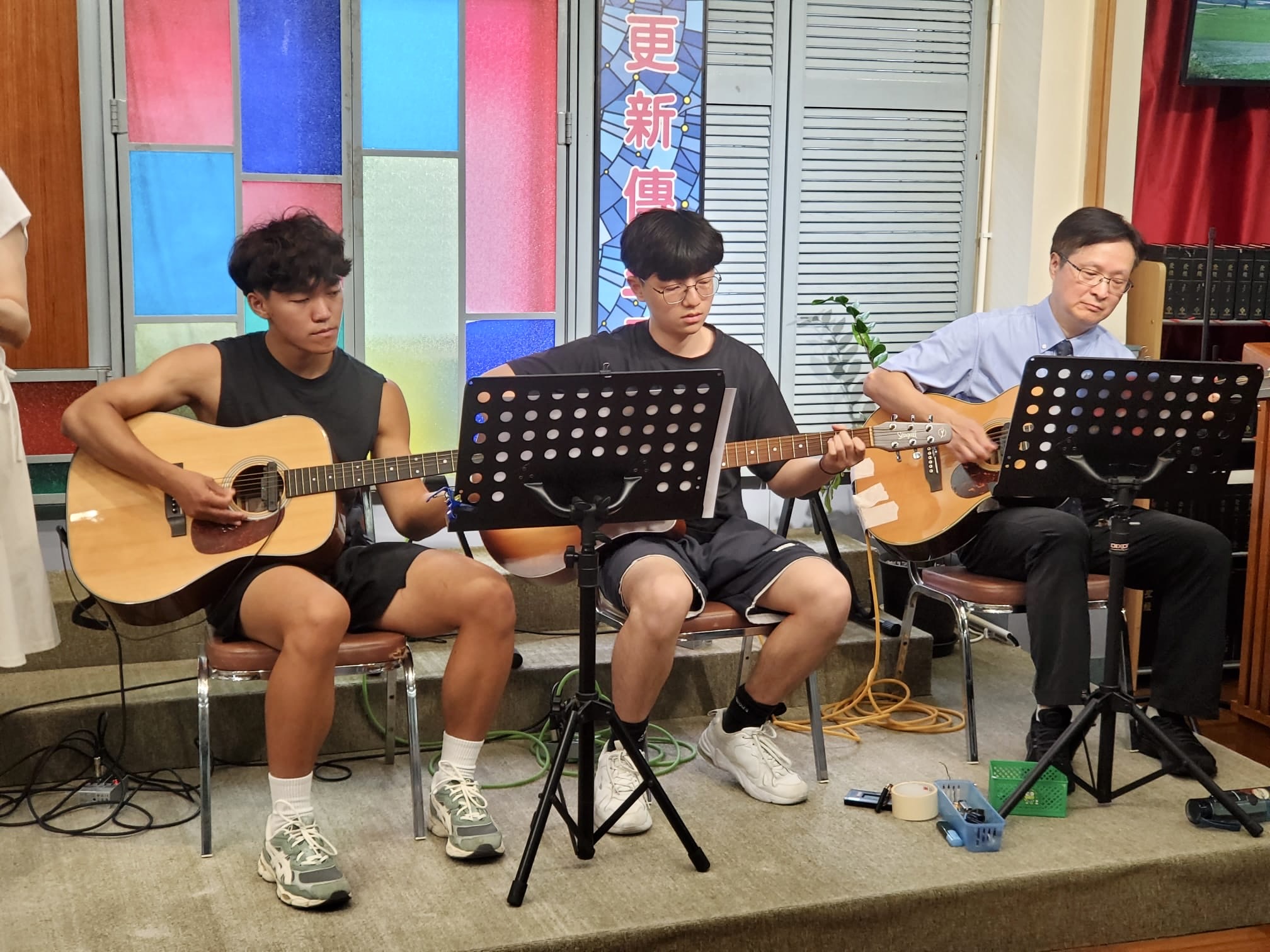 <br />
<b>Notice</b>:  Undefined index: title in <b>/home/www/elimchurch/frontend/_block_stkstw_album.php</b> on line <b>207</b><br />
