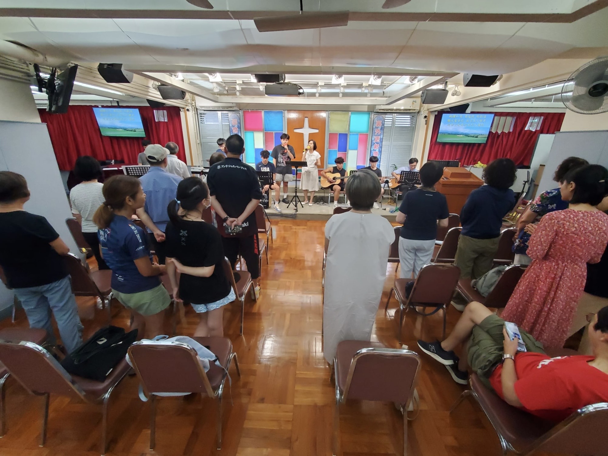 <br />
<b>Notice</b>:  Undefined index: title in <b>/home/www/elimchurch/frontend/_block_stkstw_album.php</b> on line <b>207</b><br />
