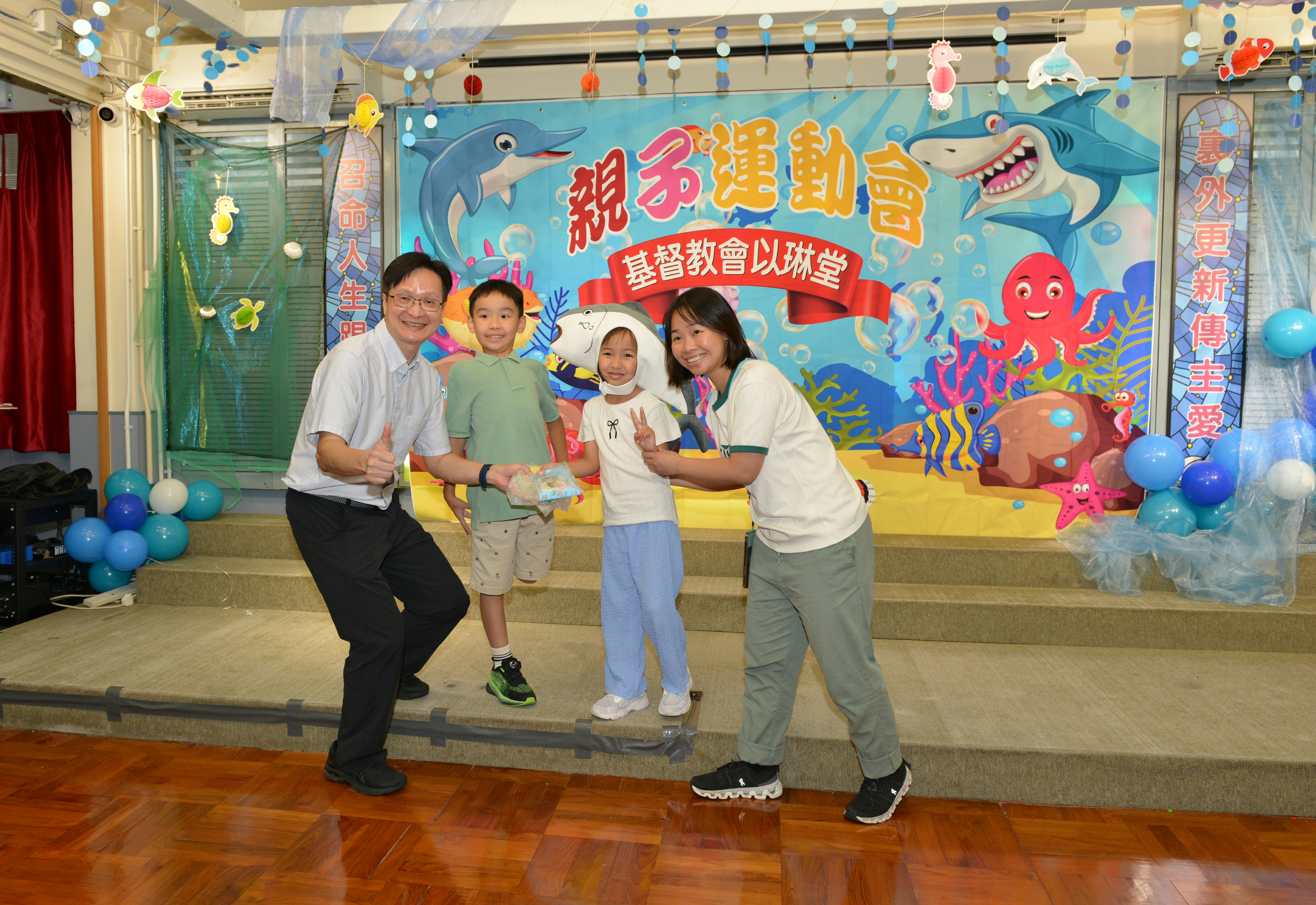 <br />
<b>Notice</b>:  Undefined index: title in <b>/home/www/elimchurch/frontend/_block_stkstw_album.php</b> on line <b>207</b><br />
