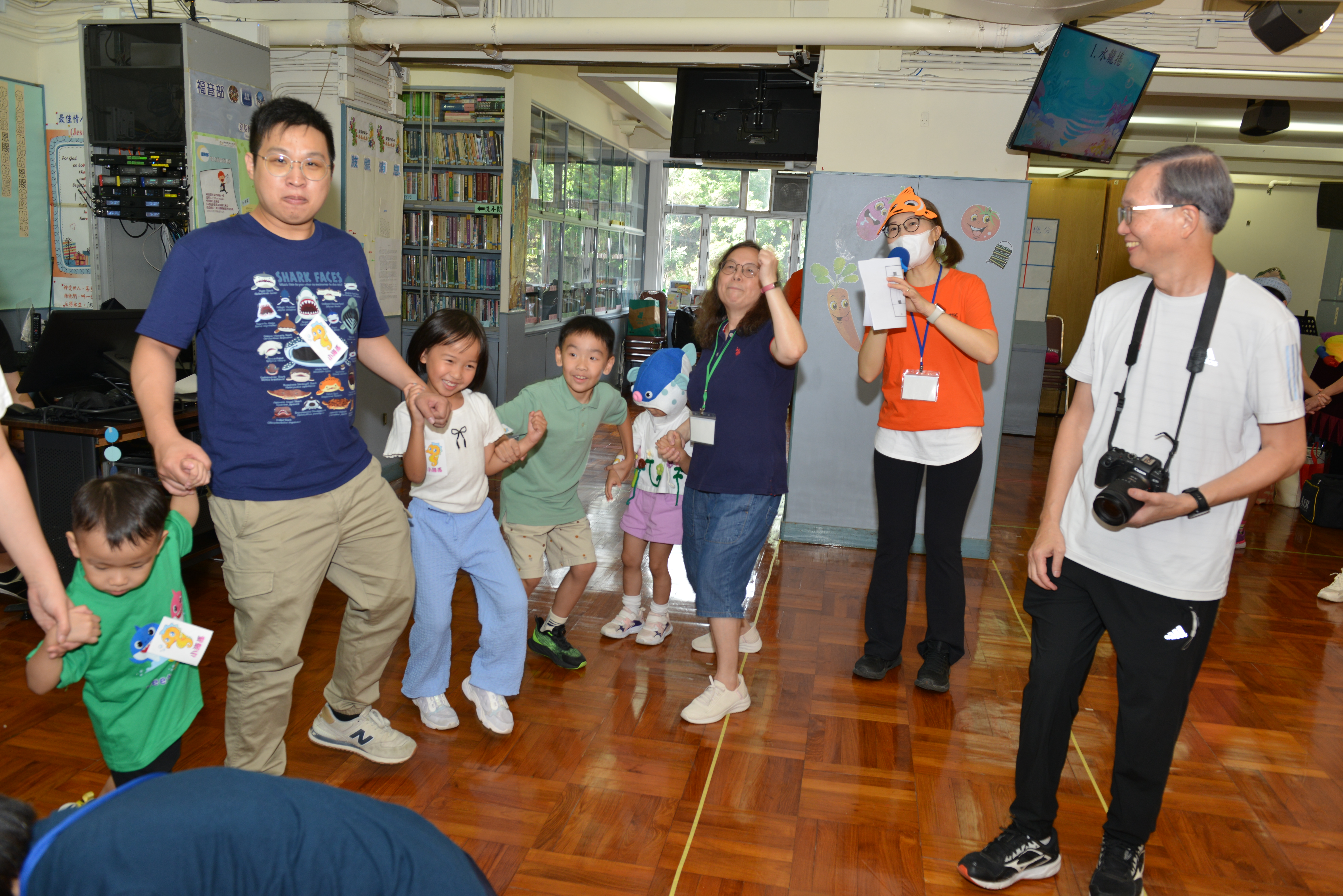 <br />
<b>Notice</b>:  Undefined index: title in <b>/home/www/elimchurch/frontend/_block_stkstw_album.php</b> on line <b>207</b><br />
