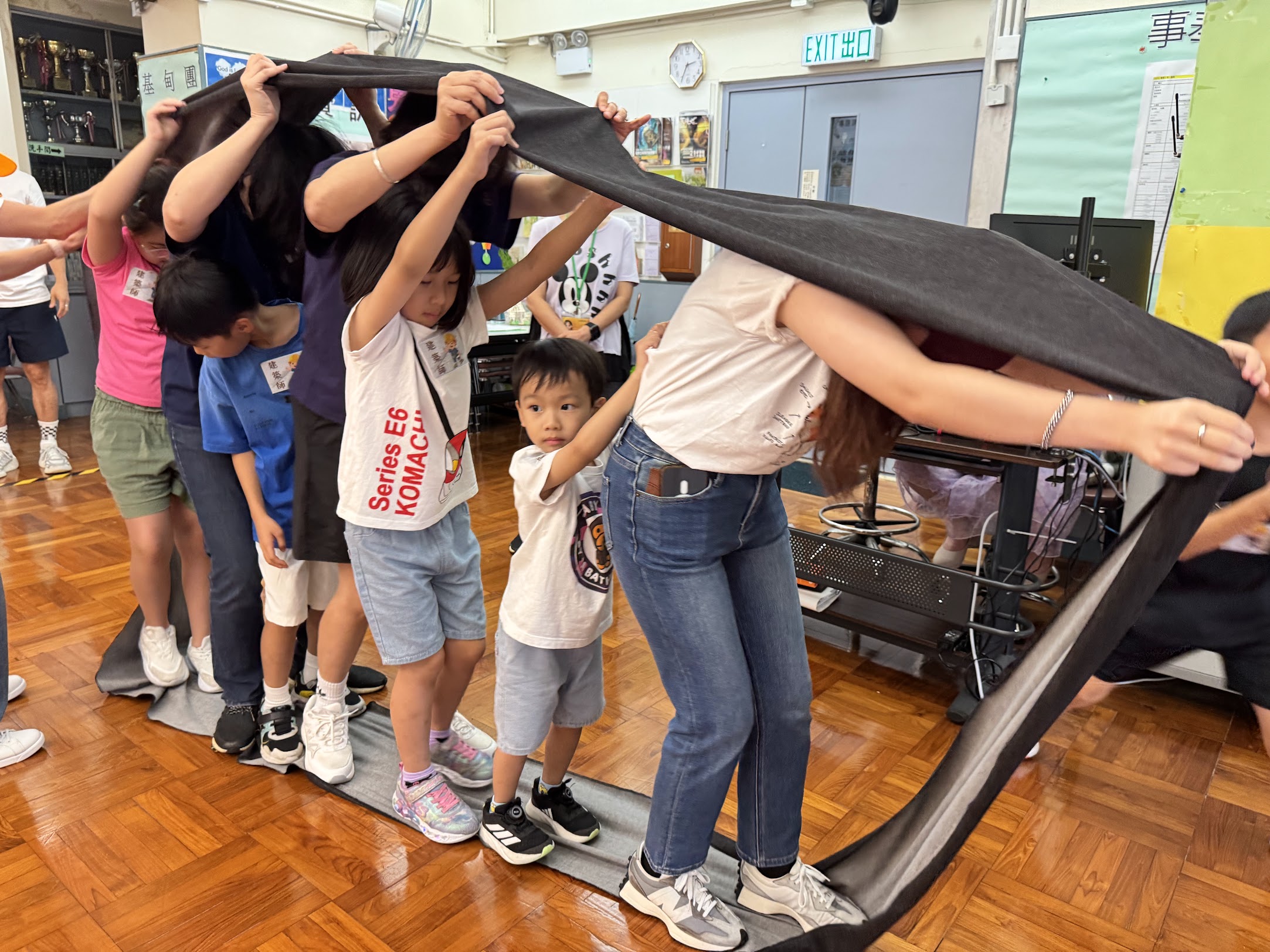 <br />
<b>Notice</b>:  Undefined index: title in <b>/home/www/elimchurch/frontend/_block_stkstw_album.php</b> on line <b>207</b><br />
